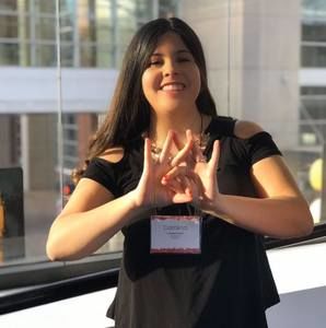 Meet your Posher, Carolina